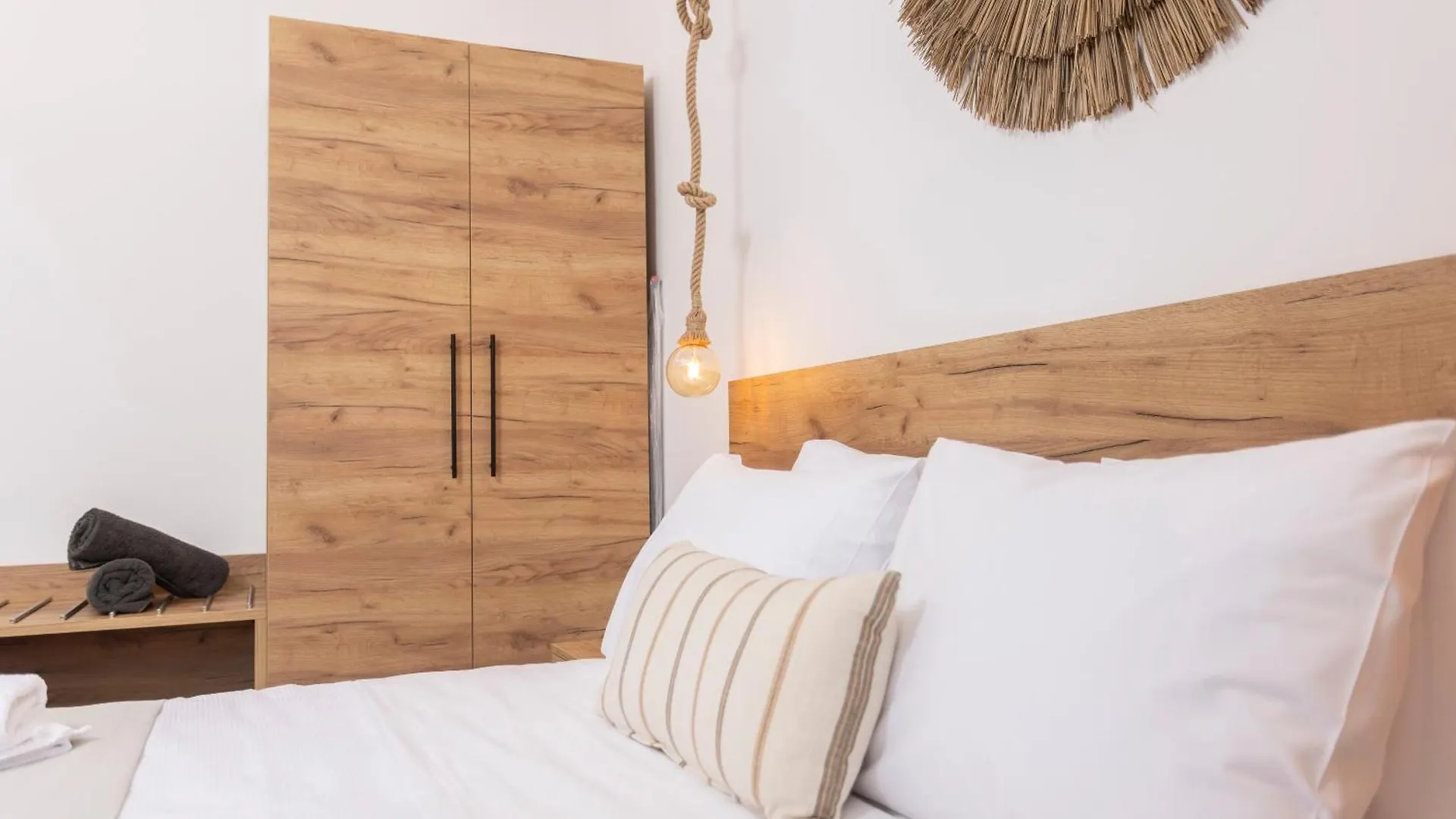 Paula Luxury Living By The Sea Apartment Pefkochori